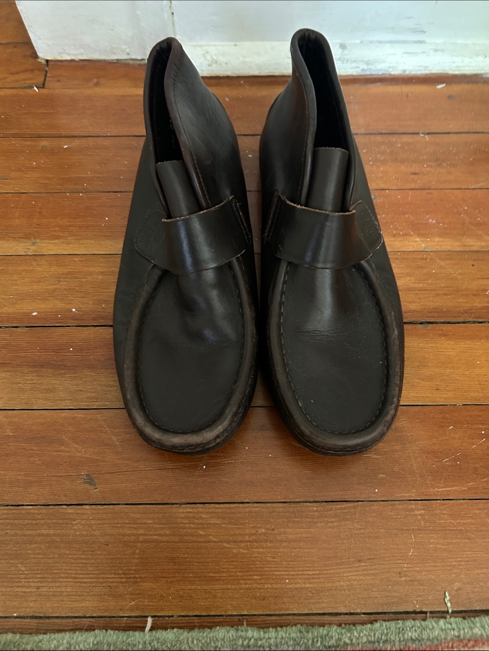 Gucci women’s Dark Brown Leather Chukka Boots